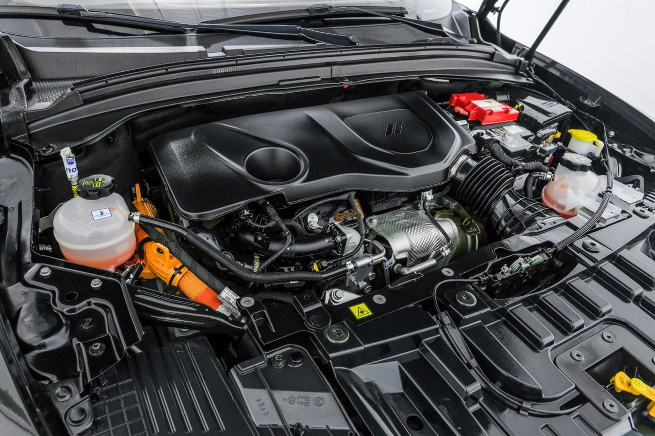 2024 Dodge Hornet R/T PLUS BLACKTOP EAWD BLIND SPOT ASSIST SUNROOF LEATHER SEATS REAR CAMERA KEYLESS START Carrollton TX