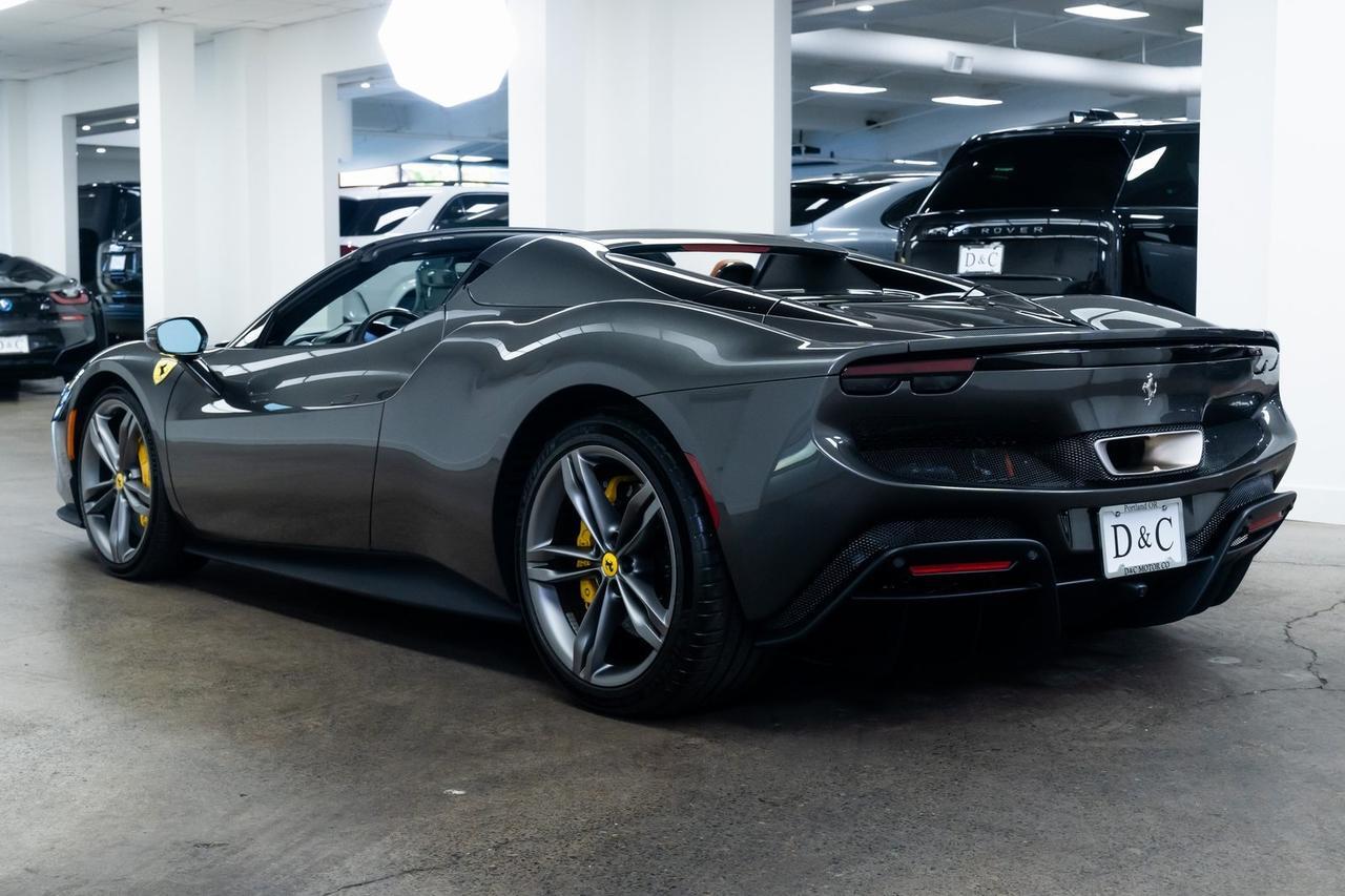 2024 Ferrari 296 GTS photo 4