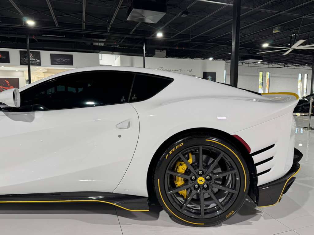 2024 Ferrari 812 Competizione Fort Lauderdale FL