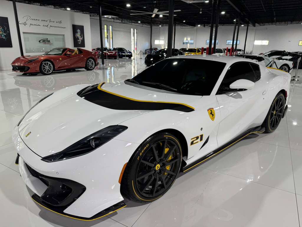 2024 Ferrari 812 Competizione