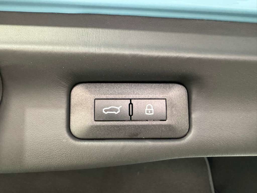 2024 Ferrari Purosangue Azzurro La Plata paint,Extra-Range interior,Burmester High-End,surround view,carbon galore AND MORE! Fort Lauderdale FL