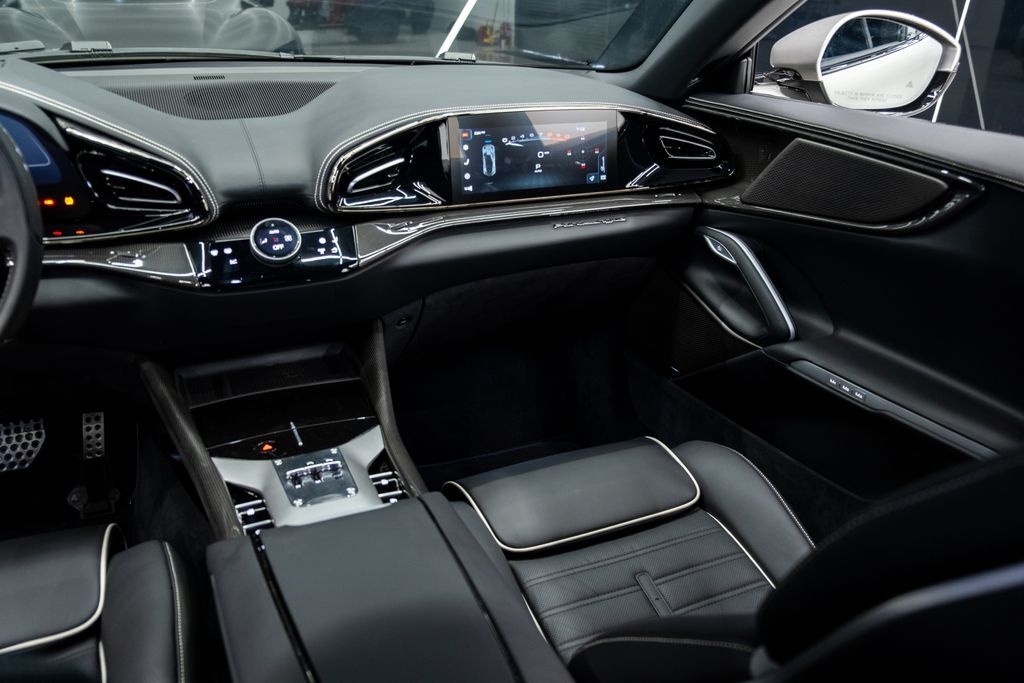 2024 Ferrari Purosangue Base Miami FL