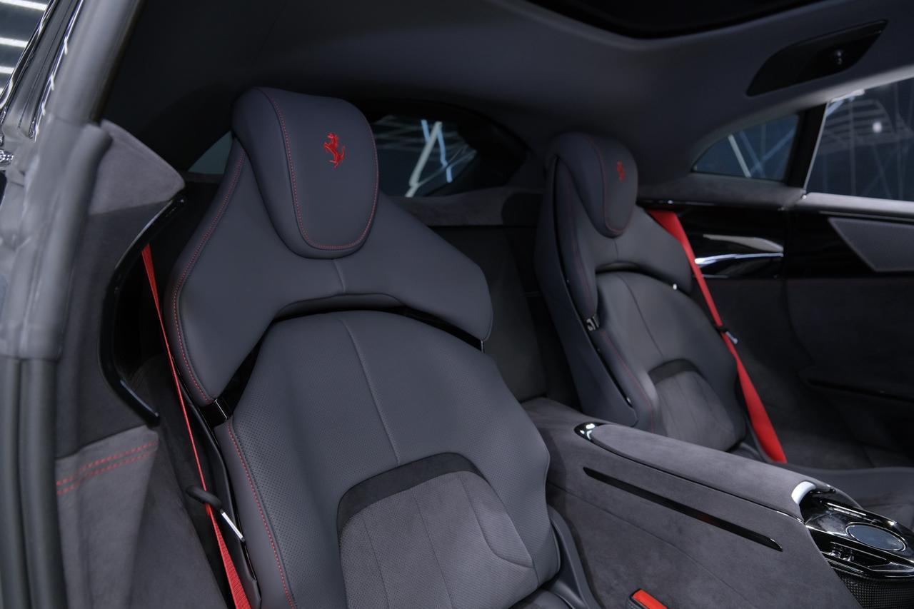 2024 Ferrari Purosangue Base Miami FL