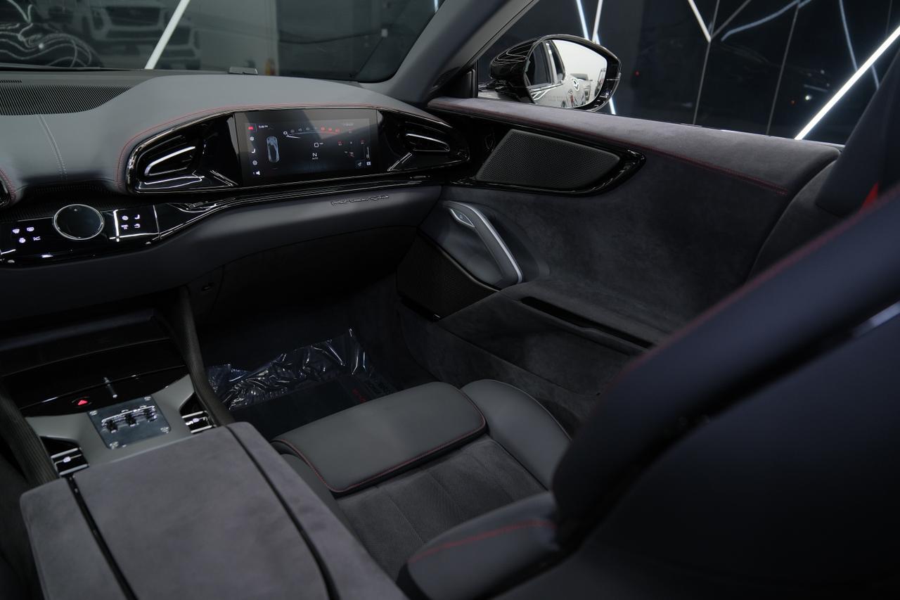 2024 Ferrari Purosangue Base Miami FL