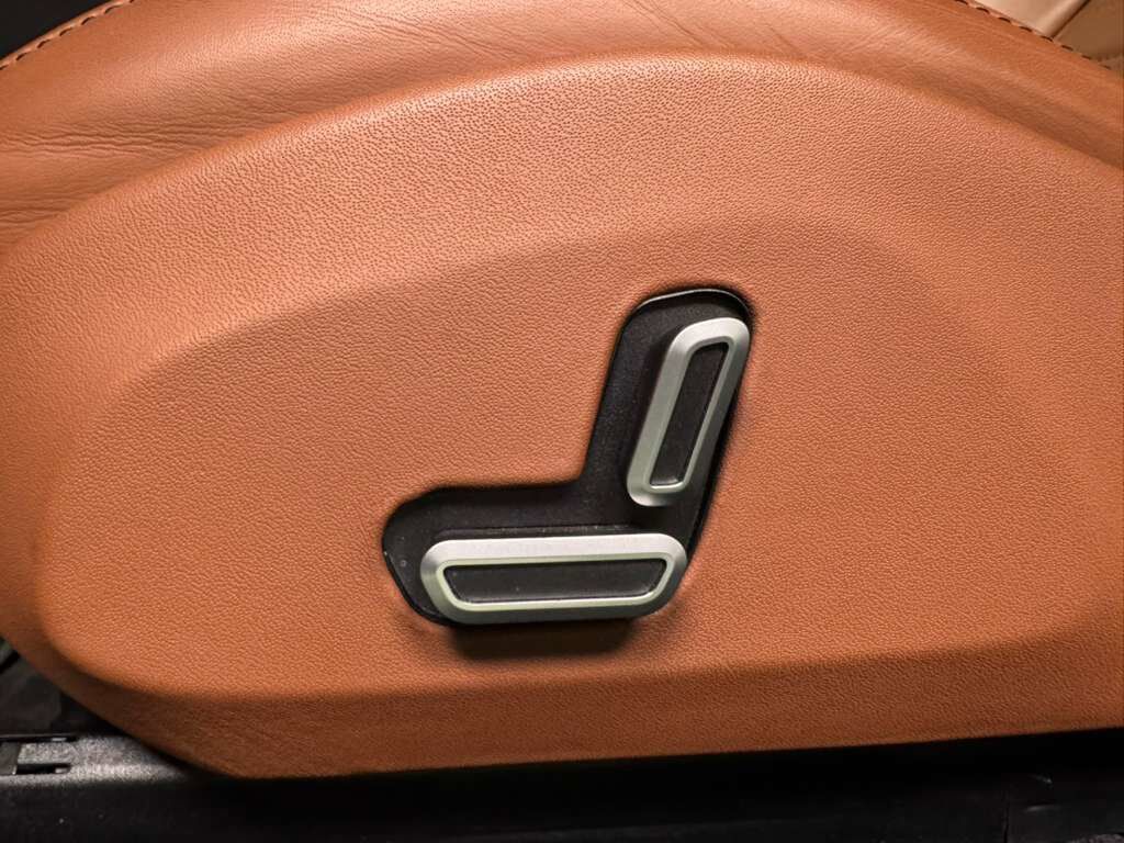 2024 Ferrari Purosangue Blu Corsa paint,Terra Bruciata interior,high-end audio,forged wheels,carbon galore AND MUCH MORE!!! Fort Lauderdale FL