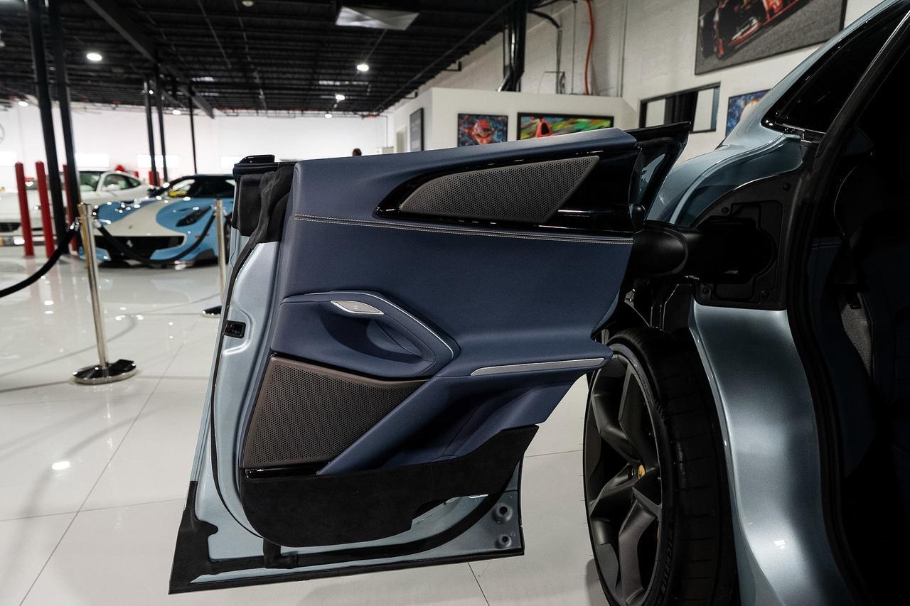 2024 Ferrari Purosangue Grigio Alloy paint,Carta da Zucchero interior,high-end audio,matte forged wheels AND MUCH MORE!!! Fort Lauderdale FL