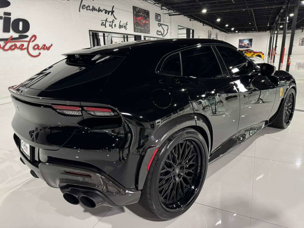 2024 Ferrari Purosangue Nero B/B paint,Extra-Range interior,large airbrushed shield,Burmester audio,carbon galore AND MORE!! Fort Lauderdale FL