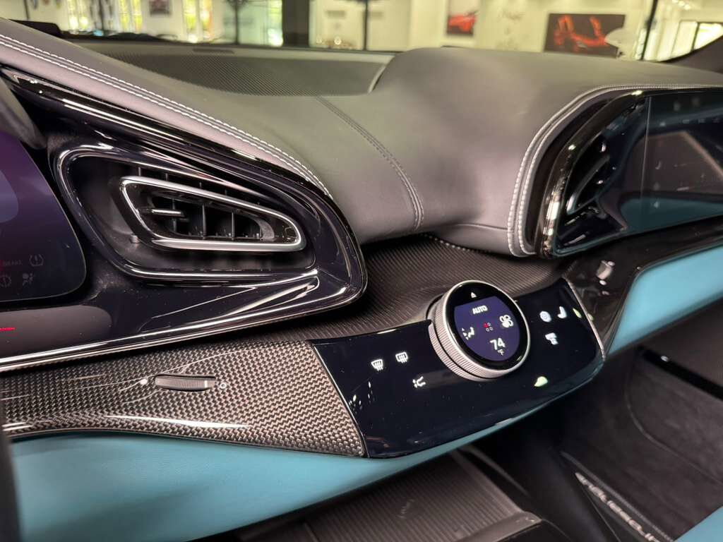 2024 Ferrari Purosangue Nero B/B paint,Extra-Range interior,large airbrushed shield,Burmester audio,carbon galore AND MORE!! Fort Lauderdale FL