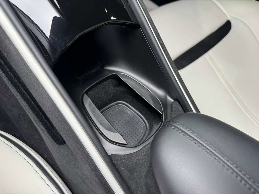 2024 Ferrari Roma Violetto Dino paint, Extra-Range interior, JBL Professional audio, forged wheels AND MUCH MORE!! Fort Lauderdale FL