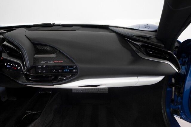 2024 Ferrari SF90 Spider *OVER $160,000 IN OPTIONS* *ONLY 93 MILES* *HUGE CARBON OPTIONS* *3-LAYER PAINT* San Diego CA