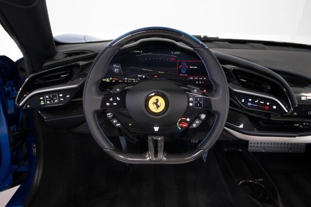 2024 Ferrari SF90 Spider *OVER $160,000 IN OPTIONS* *ONLY 93 MILES* *HUGE CARBON OPTIONS* *3-LAYER PAINT* San Diego CA