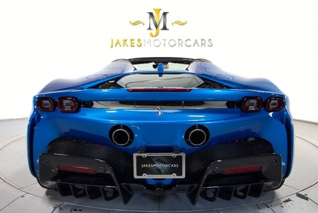2024 Ferrari SF90 Spider *OVER $160,000 IN OPTIONS* *ONLY 93 MILES* *HUGE CARBON OPTIONS* *3-LAYER PAINT* San Diego CA