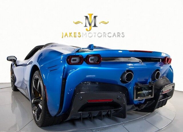 2024 Ferrari SF90 Spider *OVER $160,000 IN OPTIONS* *ONLY 93 MILES* *HUGE CARBON OPTIONS* *3-LAYER PAINT* San Diego CA