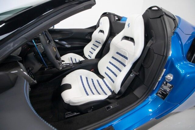 2024 Ferrari SF90 Spider *OVER $160,000 IN OPTIONS* *ONLY 93 MILES* *HUGE CARBON OPTIONS* *3-LAYER PAINT* San Diego CA