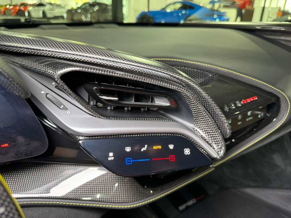 2024 Ferrari SF90 Spider TAILOR MADE NEW YORK BUILD! HUGE $884k sticker, rare Blu Elder paint, carbon wheels AND MUCH MORE!!! Fort Lauderdale FL