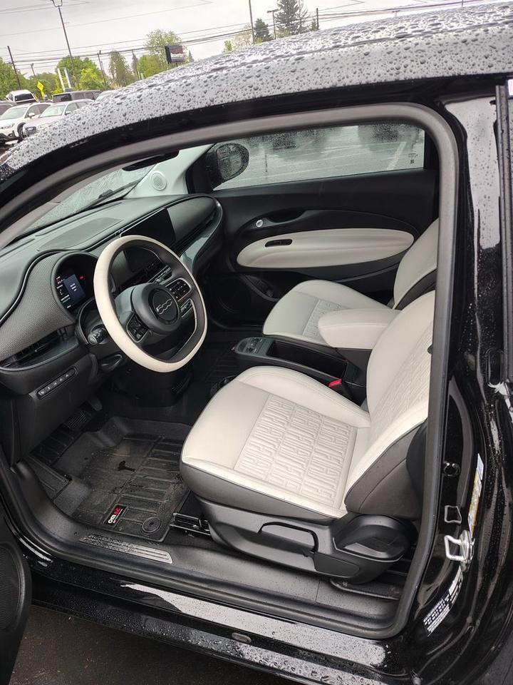 2024 Fiat 500e LA OR