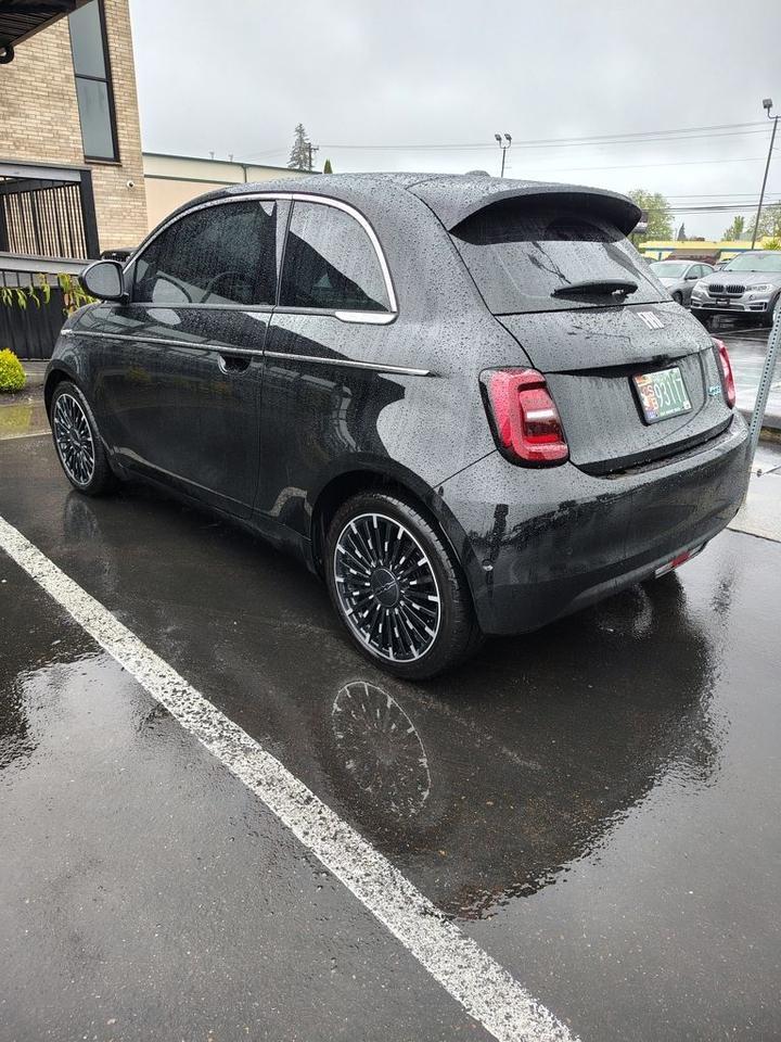 2024 Fiat 500e LA OR