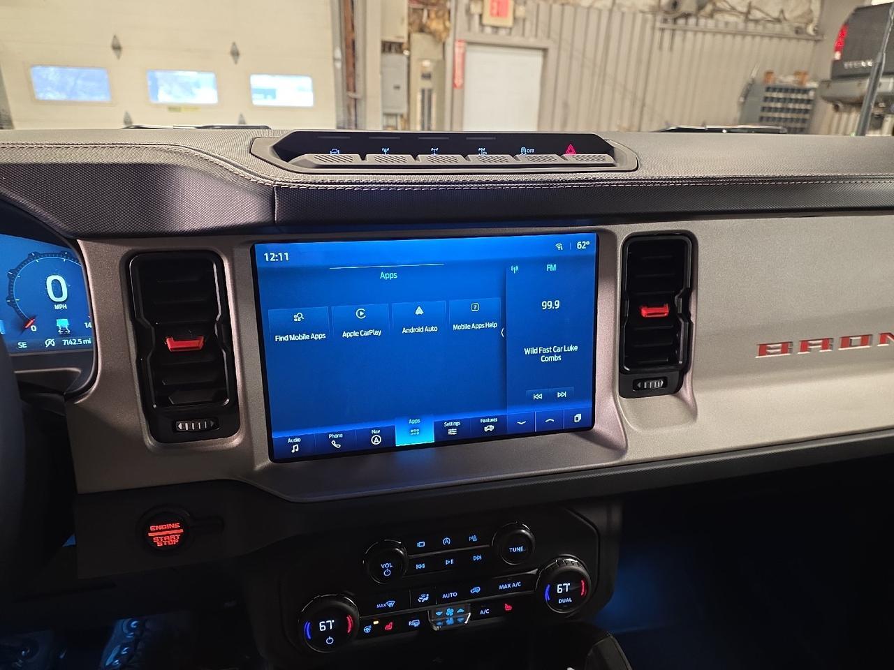 2024 Ford Bronco Sand Lake NY