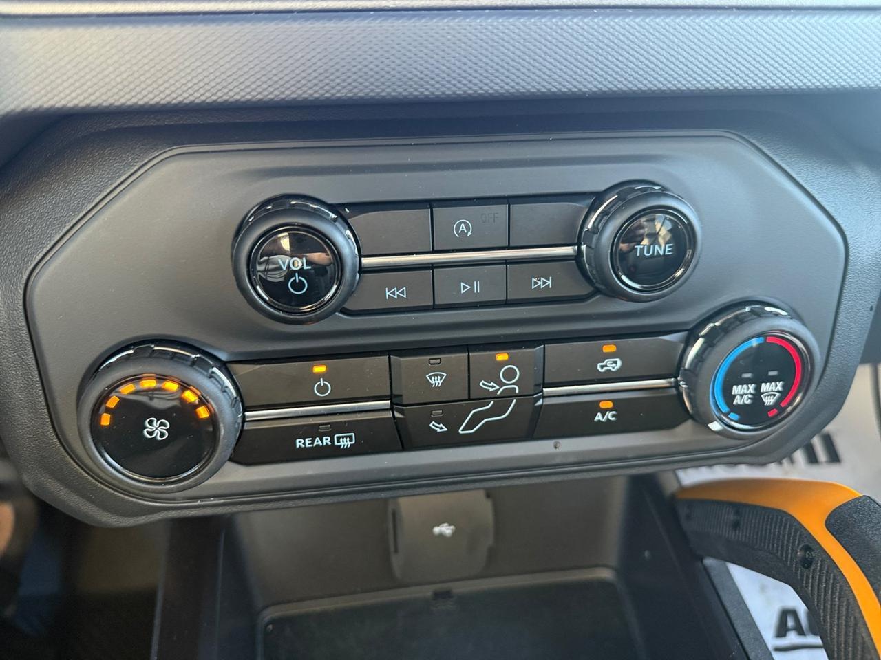 2024 Ford Bronco Badlands Castroville TX