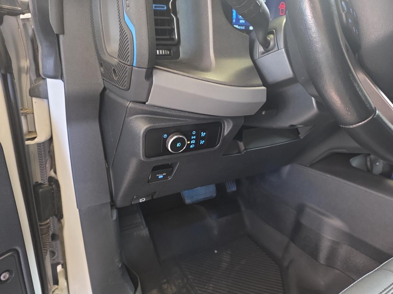 2024 Ford Bronco Black Diamond Sand Lake NY