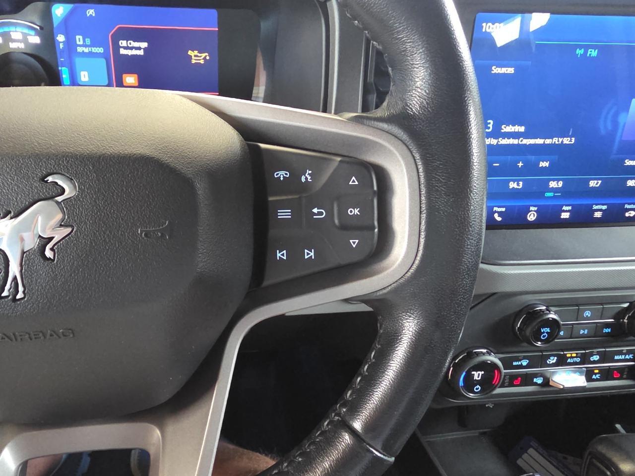 2024 Ford Bronco Black Diamond Sand Lake NY