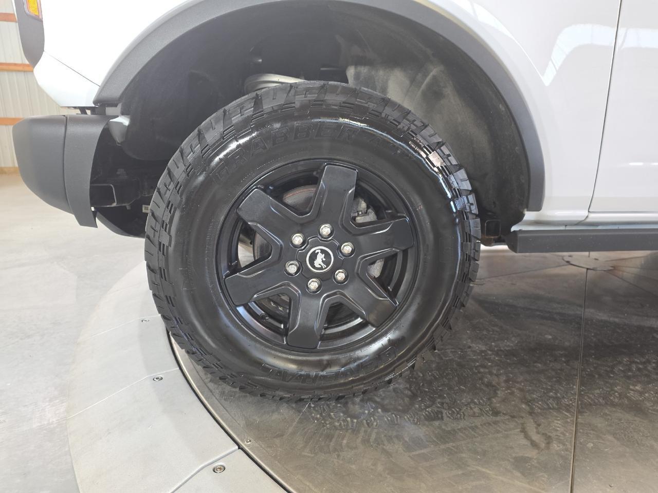 2024 Ford Bronco Black Diamond Sand Lake NY