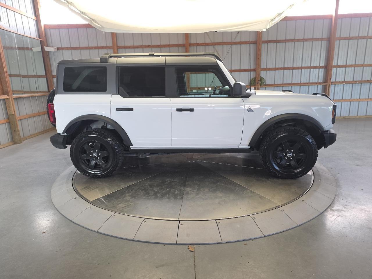 2024 Ford Bronco Black Diamond Sand Lake NY