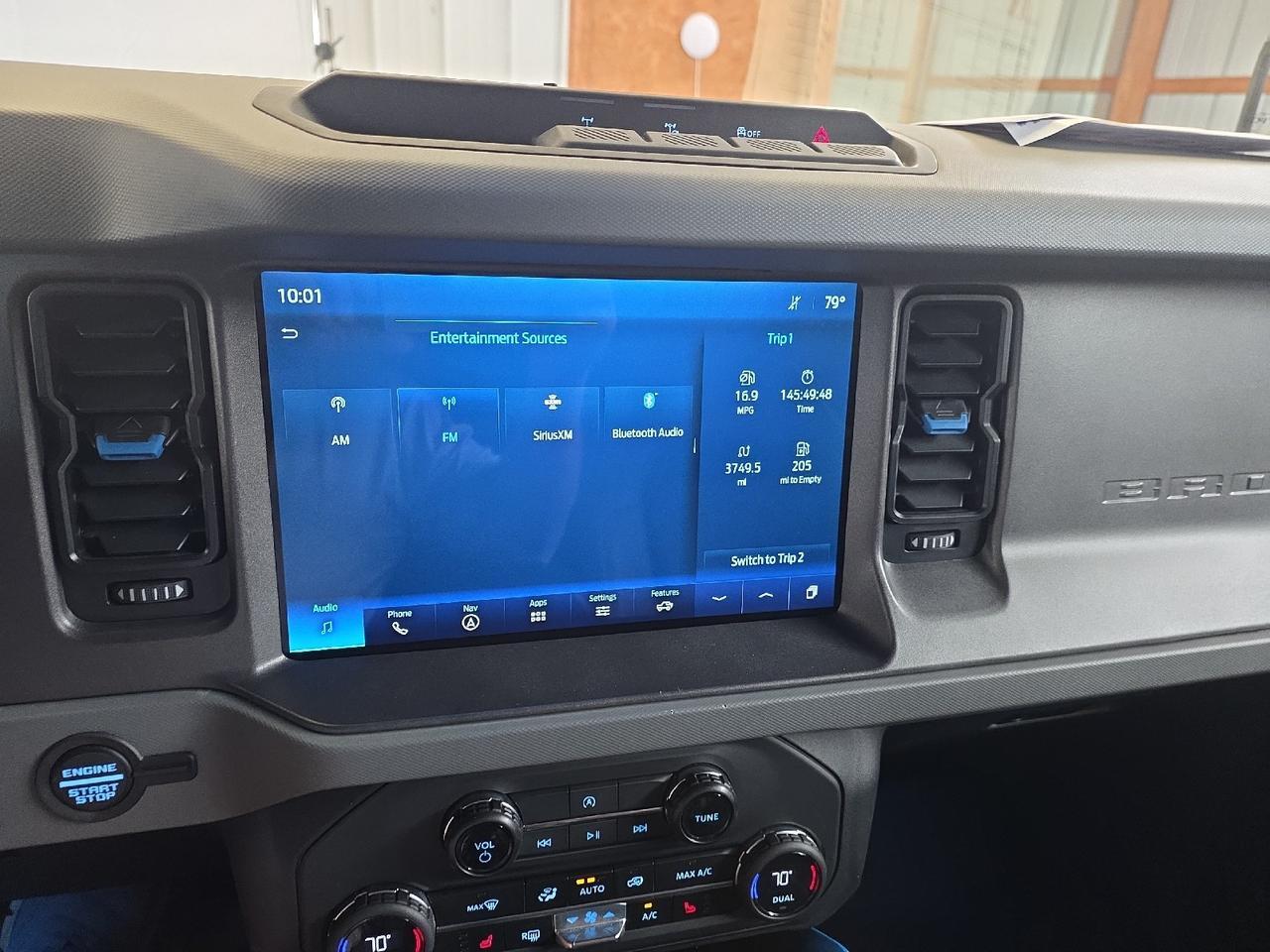 2024 Ford Bronco Black Diamond Sand Lake NY
