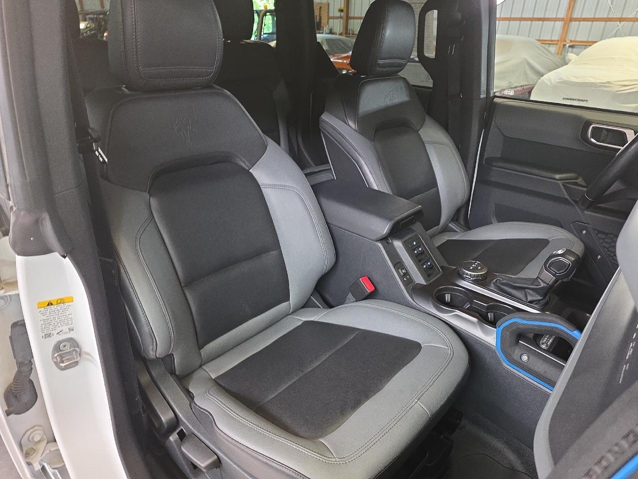2024 Ford Bronco Black Diamond Sand Lake NY