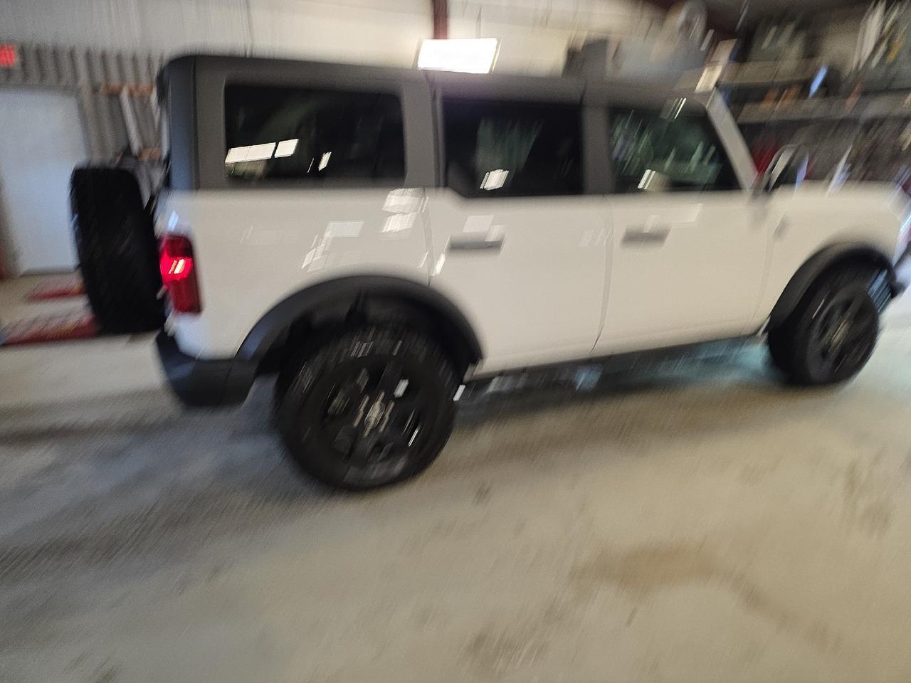 2024 Ford Bronco Black Diamond Sand Lake NY