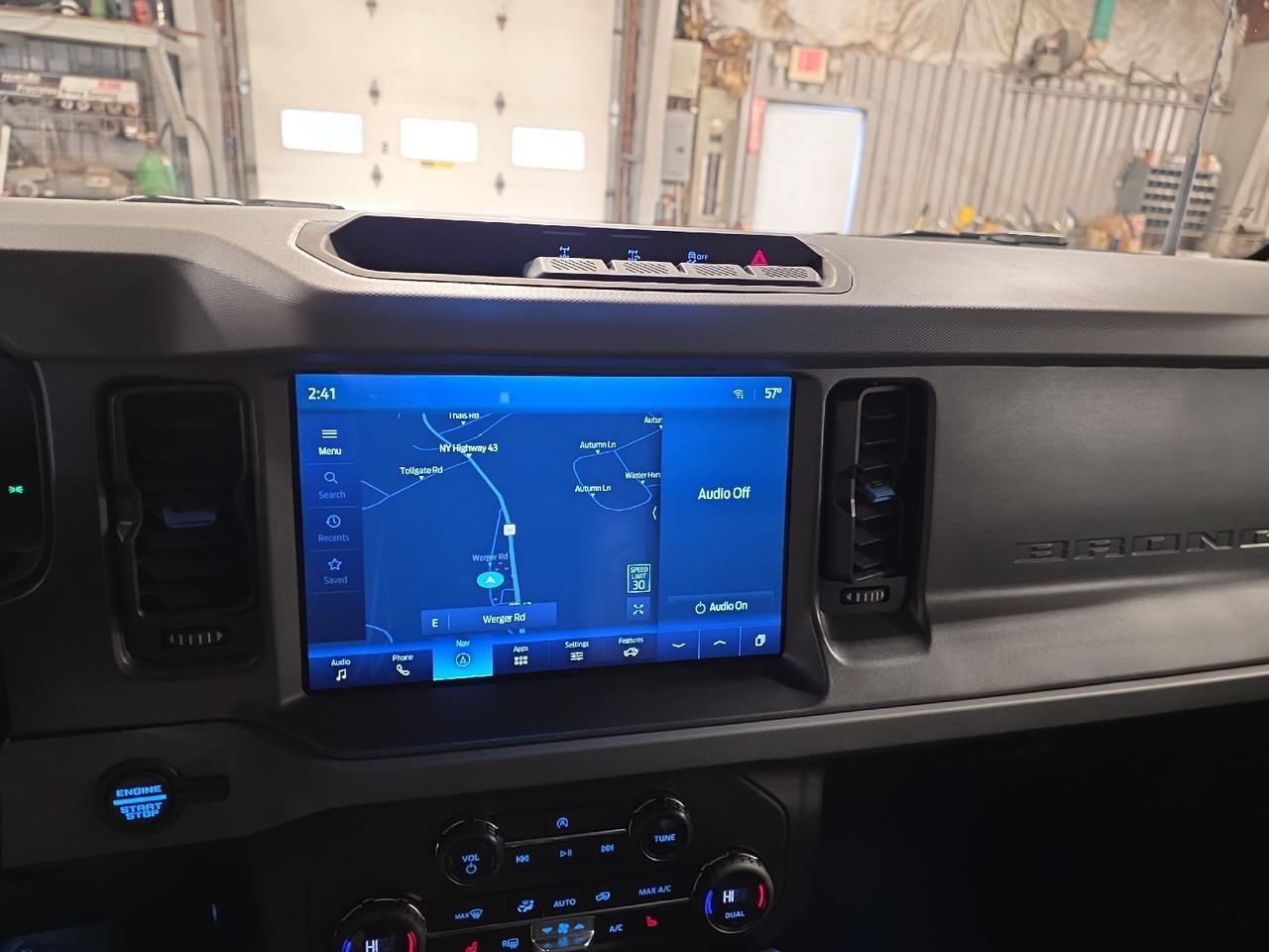 2024 Ford Bronco Black Diamond Sand Lake NY