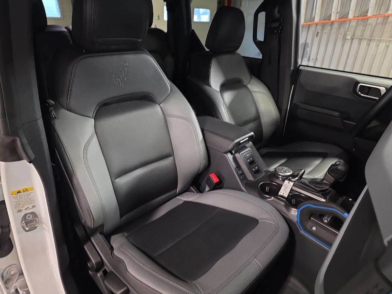 2024 Ford Bronco Black Diamond Sand Lake NY