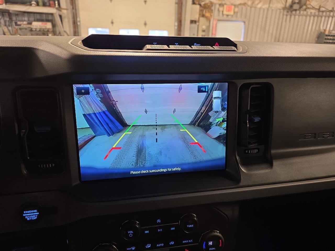 2024 Ford Bronco Black Diamond Sand Lake NY