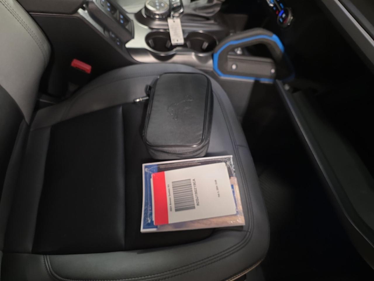 2024 Ford Bronco Black Diamond Sand Lake NY