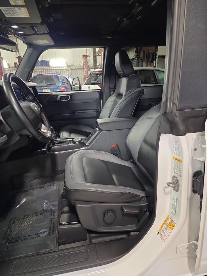 2024 Ford Bronco Black Diamond Sand Lake NY