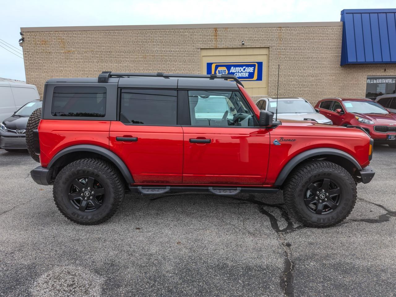 2024 Ford Bronco Black Diamond Tallmadge OH