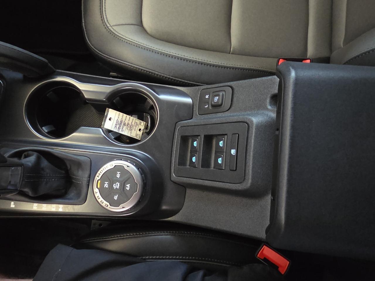 2024 Ford Bronco Everglades Sand Lake NY