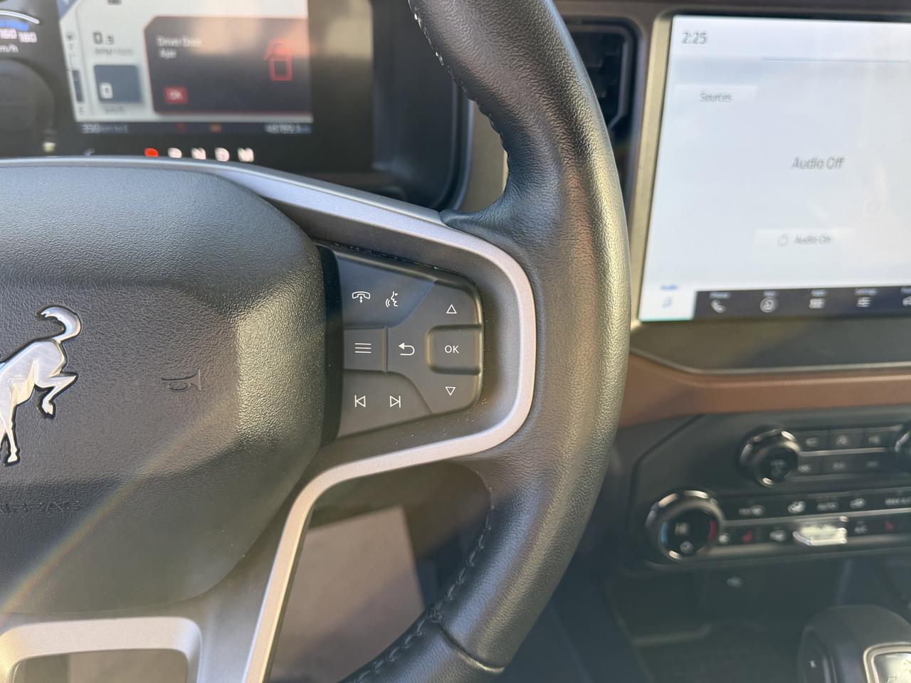 2024 Ford Bronco Outer Banks | 4-Door 4x4 | EcoBoost | Low KMs | Heated Leather Seats | 12IN Touchscreen Redwater AB