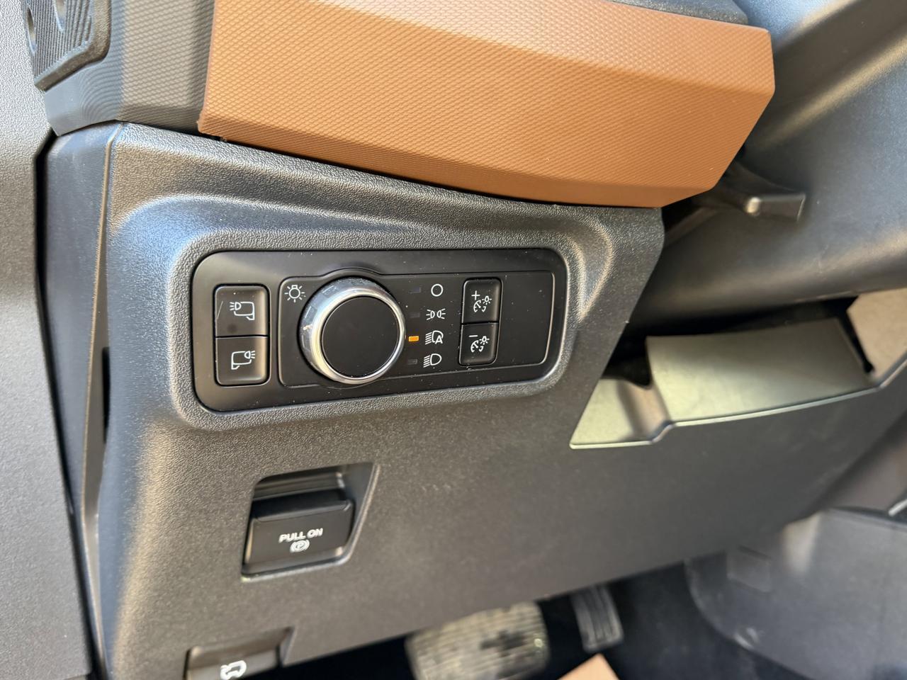 2024 Ford Bronco Outer Banks | 4-Door 4x4 | EcoBoost | Low KMs | Heated Leather Seats | 12IN Touchscreen Redwater AB