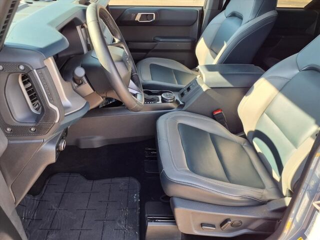 2024 Ford Bronco Outer Banks  TX