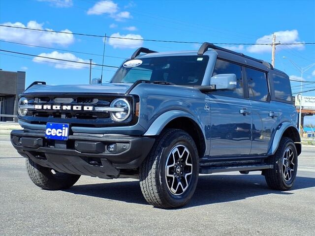 2024 Ford Bronco Outer Banks  TX