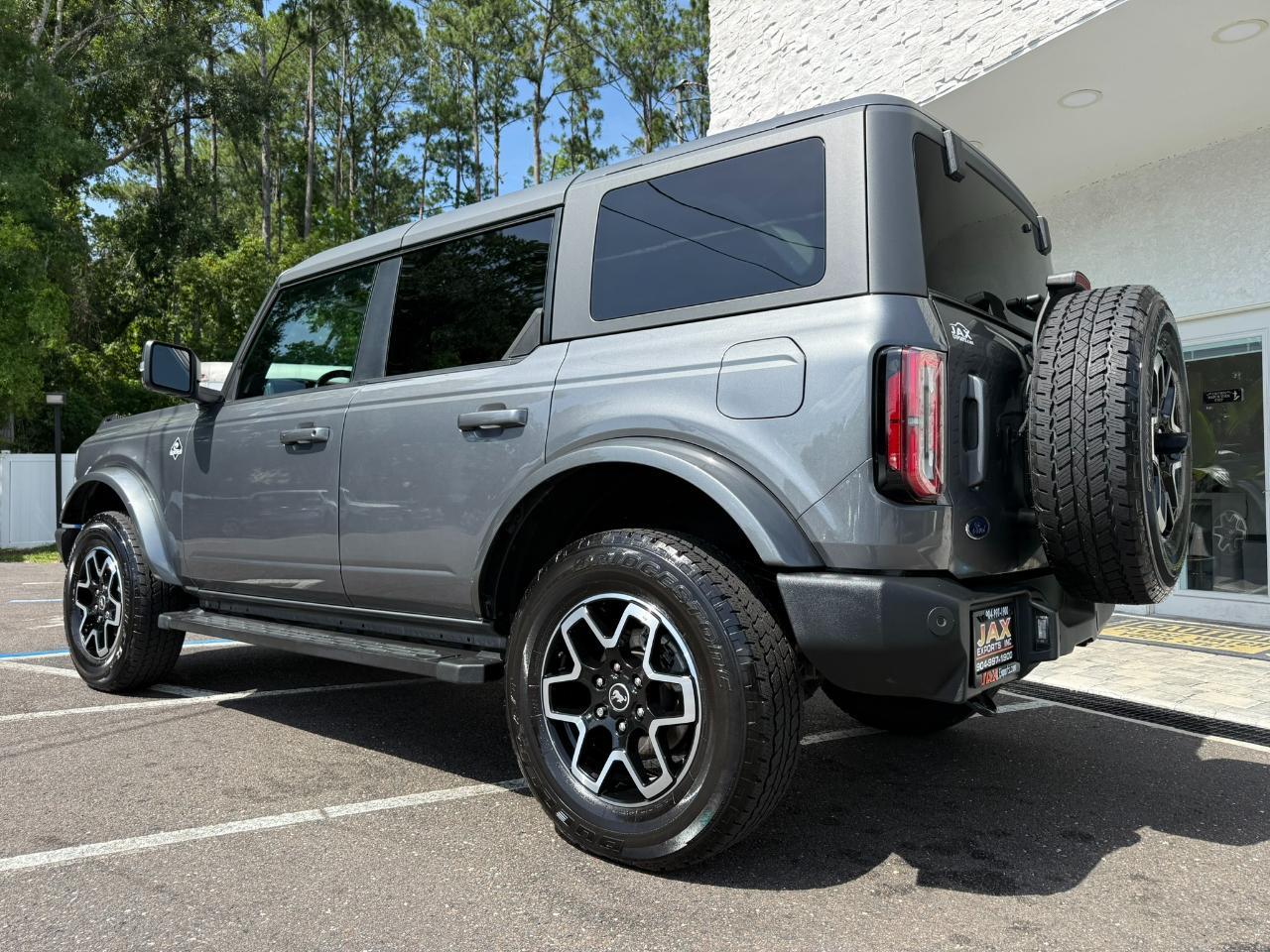 2024 Ford Bronco Outer Banks 4 Door 4x4