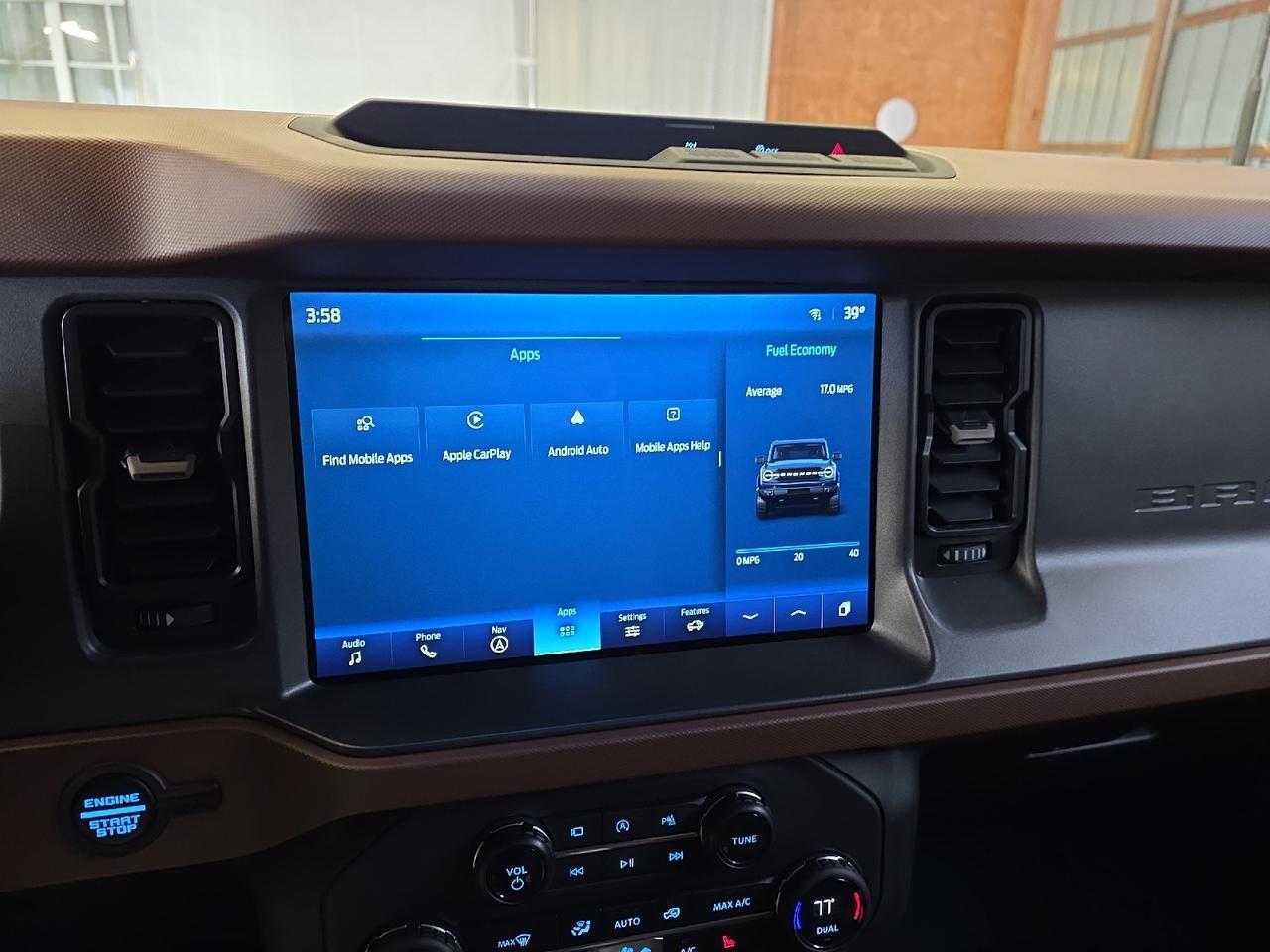 2024 Ford Bronco Outer Banks Advanced Sand Lake NY