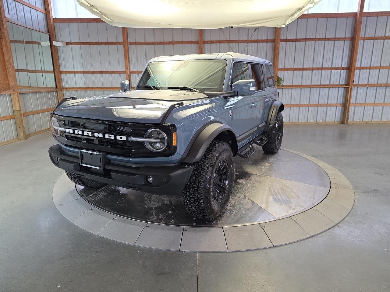 2024 Ford Bronco Outer Banks Advanced