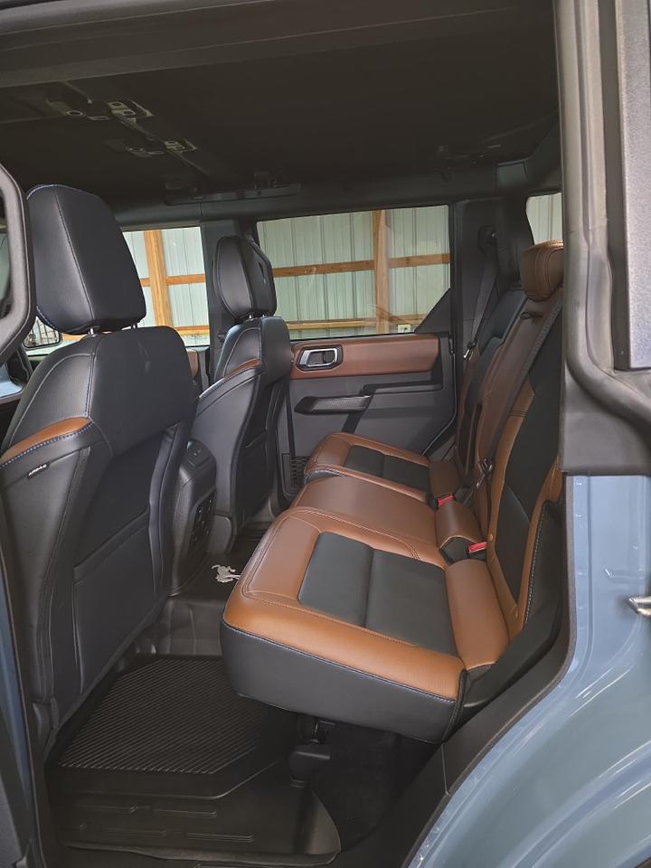 2024 Ford Bronco Outer Banks Advanced Sand Lake NY