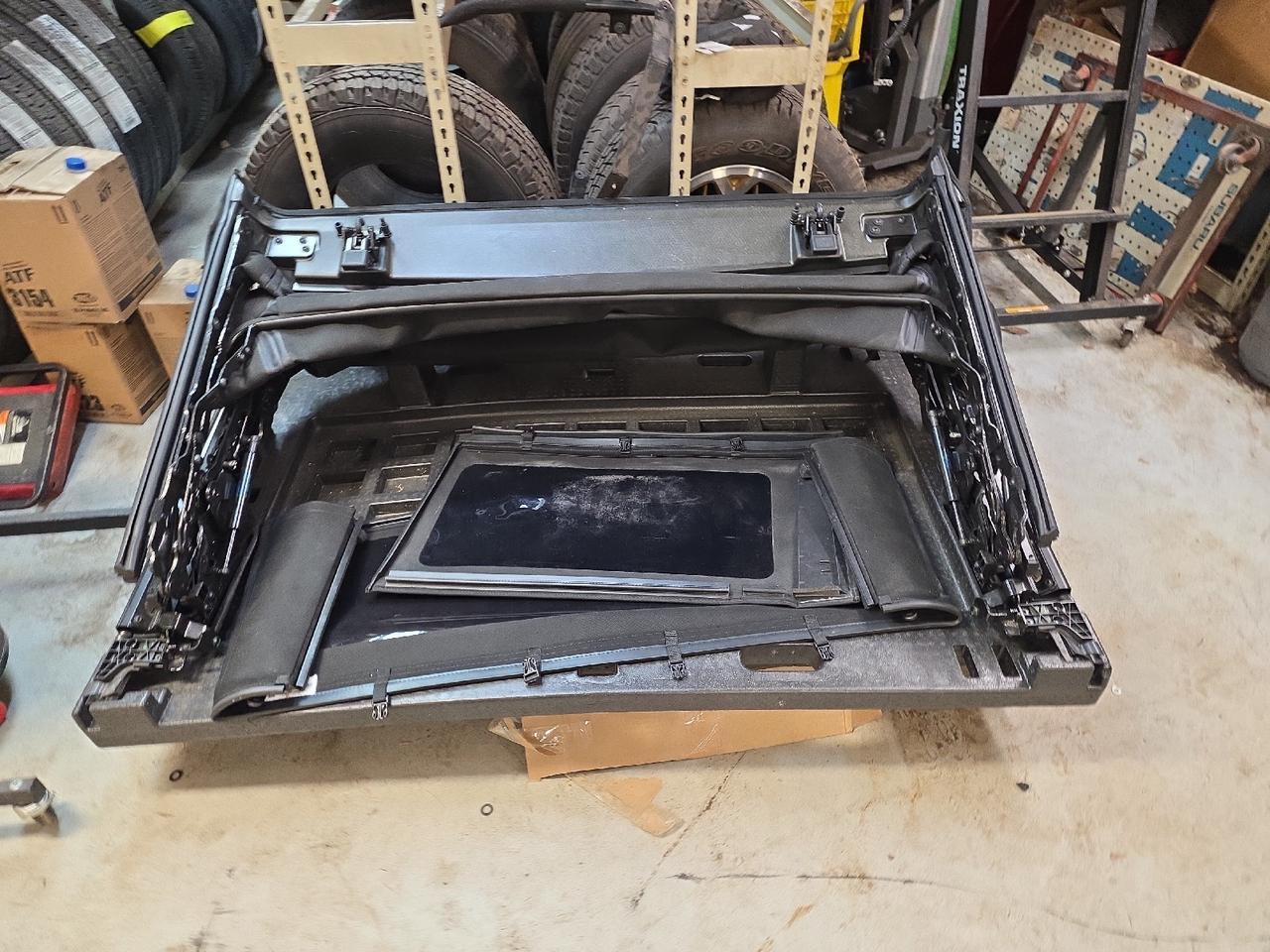 2024 Ford Bronco Outer Banks Advanced Sand Lake NY