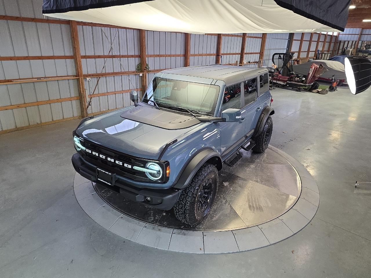 2024 Ford Bronco Outer Banks Advanced Sand Lake NY