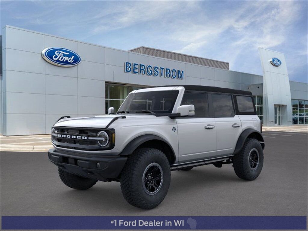 2024 Ford Bronco Outer Banks Green Bay WI