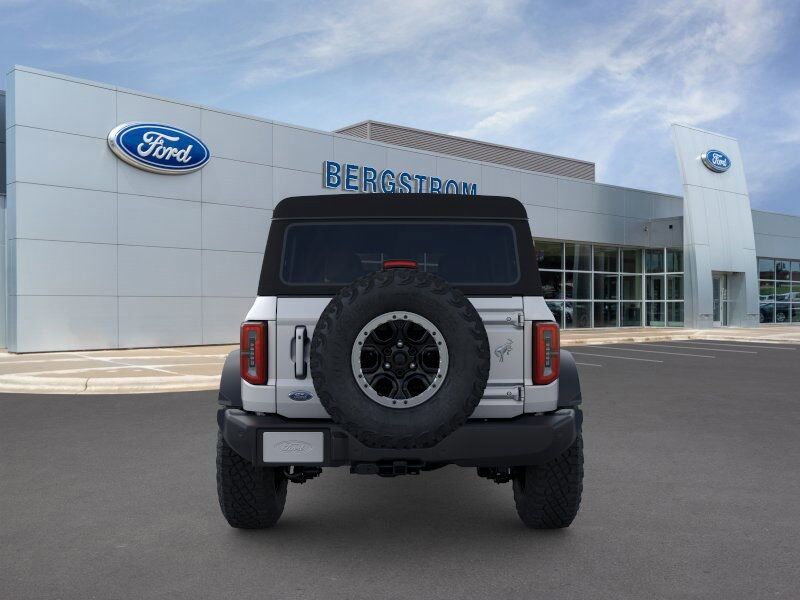 2024 Ford Bronco Outer Banks Green Bay WI