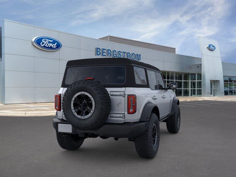 2024 Ford Bronco Outer Banks Green Bay WI